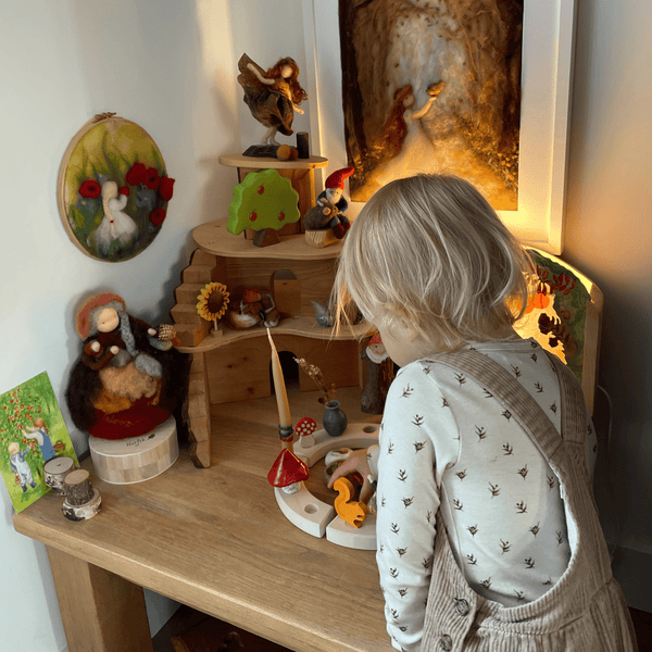 How I Started Our Nature Table Tradition (And How You Can Too)